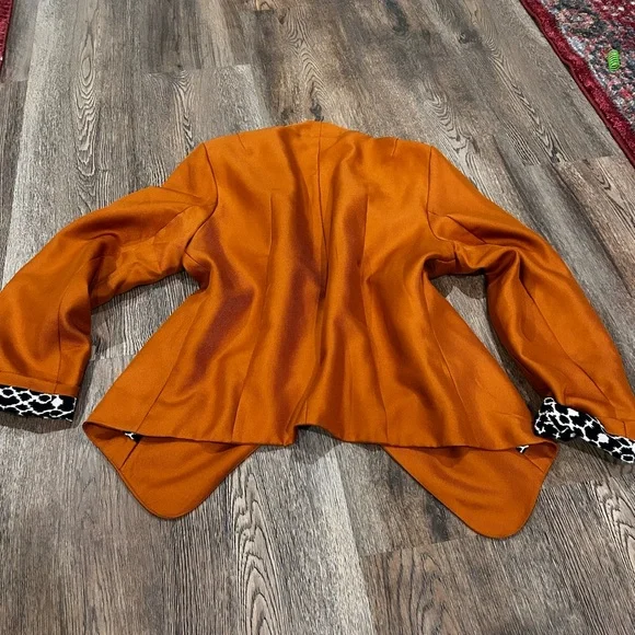 Elegant Women's Orange Suit Jacket - Picture 4 of 6
